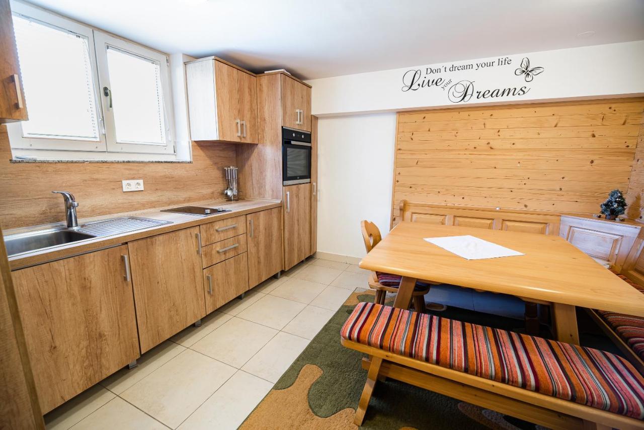 Apartments Zvoh, Krvavec, Ski-In, Ski-Out Cerklje na Gorenjskem Esterno foto