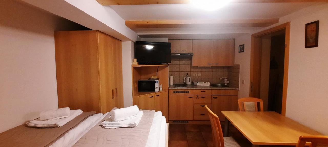 Apartments Zvoh, Krvavec, Ski-In, Ski-Out Cerklje na Gorenjskem Esterno foto