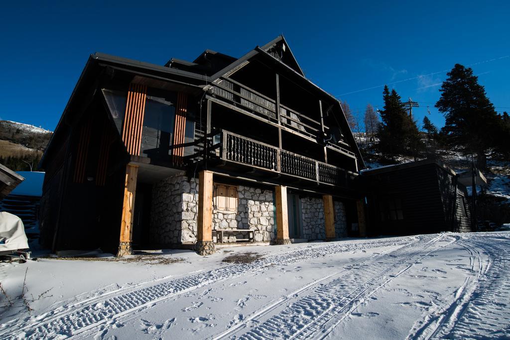 Apartments Zvoh, Krvavec, Ski-In, Ski-Out Cerklje na Gorenjskem Esterno foto